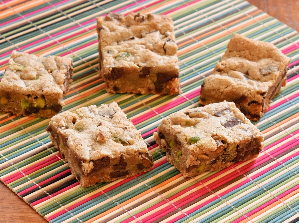 pistachioblondies-1