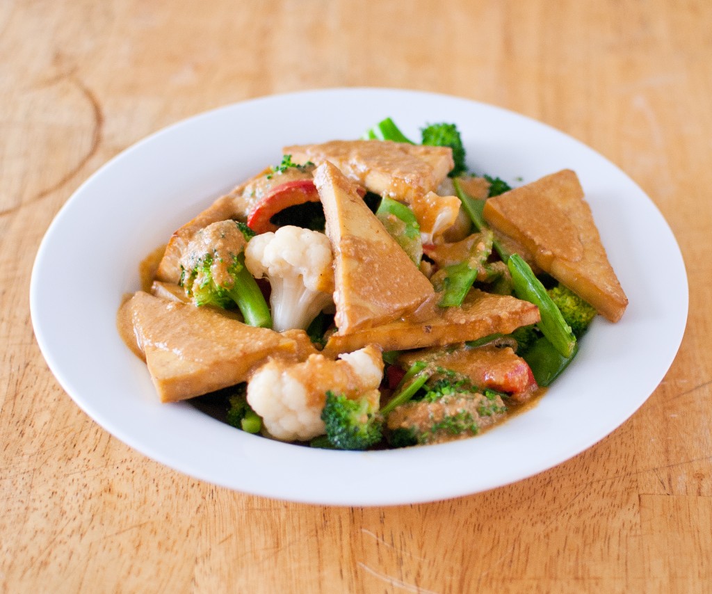 Tofu with Thai Peanut Sauce