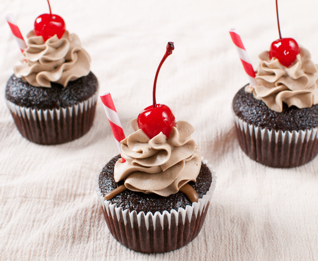 Root Beer Float Cupcakes | Baked In