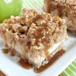 Caramel Apple Cheesecake Bars