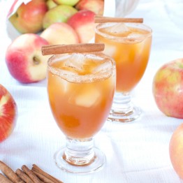 Apple Amaretto Cocktail