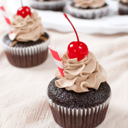 Root Beer Float Cupcakes